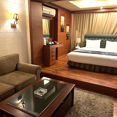 Duroy Hotel By Beverly Beirut Bagian luar foto