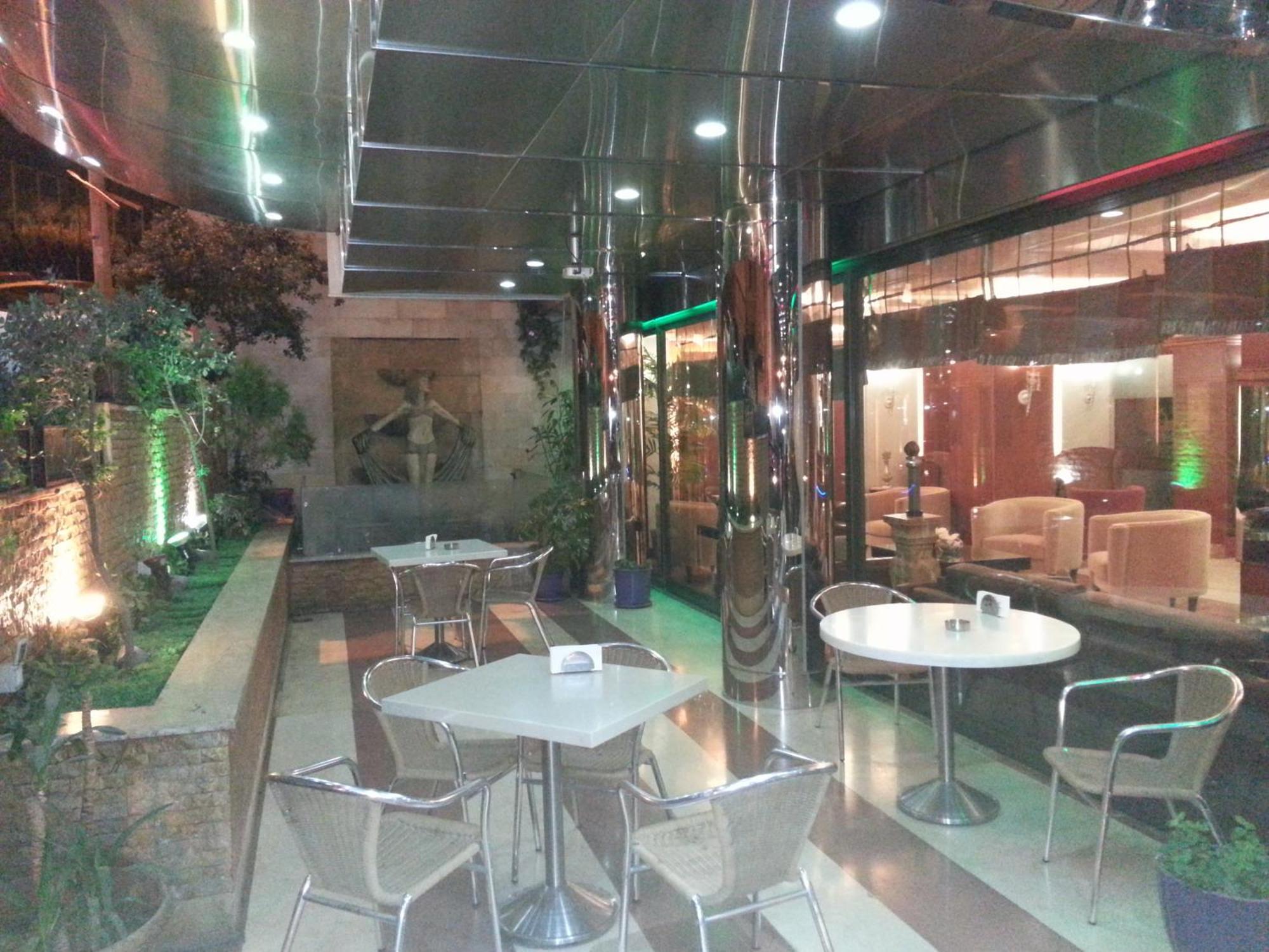 Duroy Hotel By Beverly Beirut Bagian luar foto