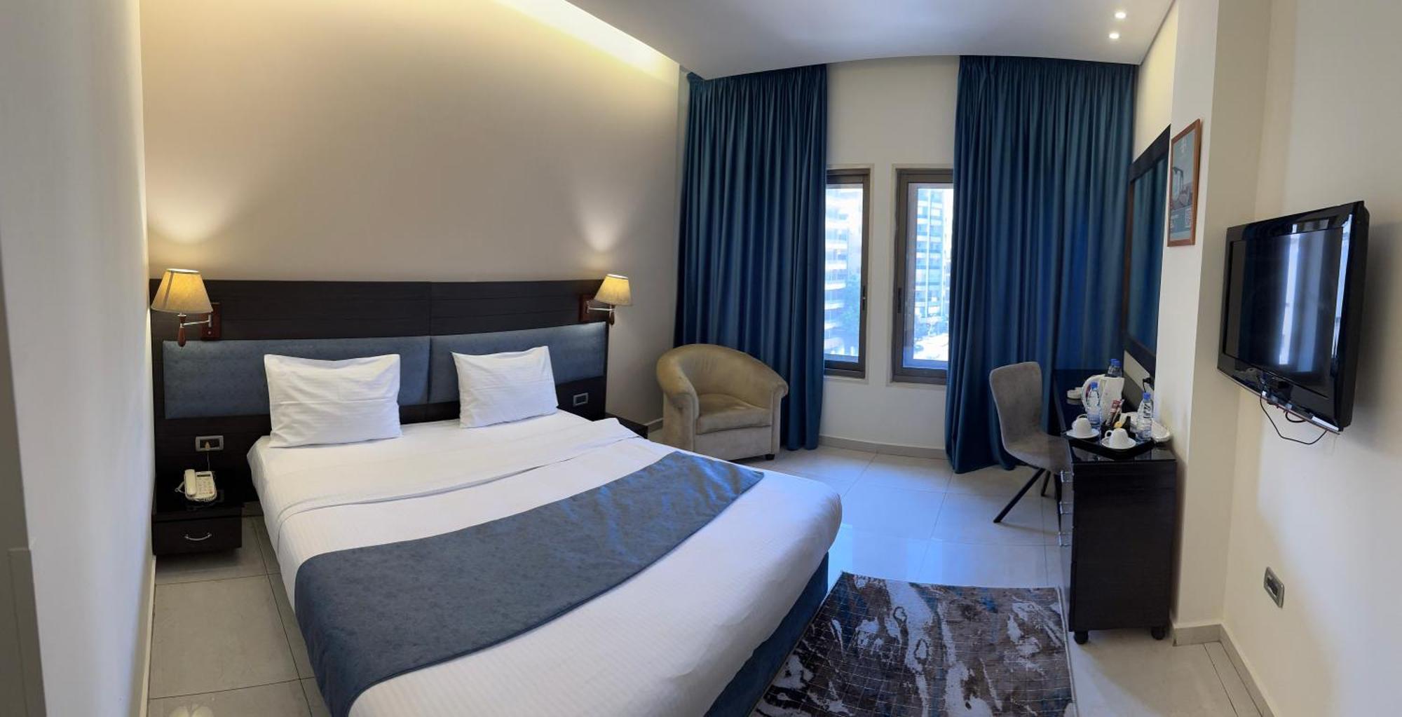Duroy Hotel By Beverly Beirut Bagian luar foto
