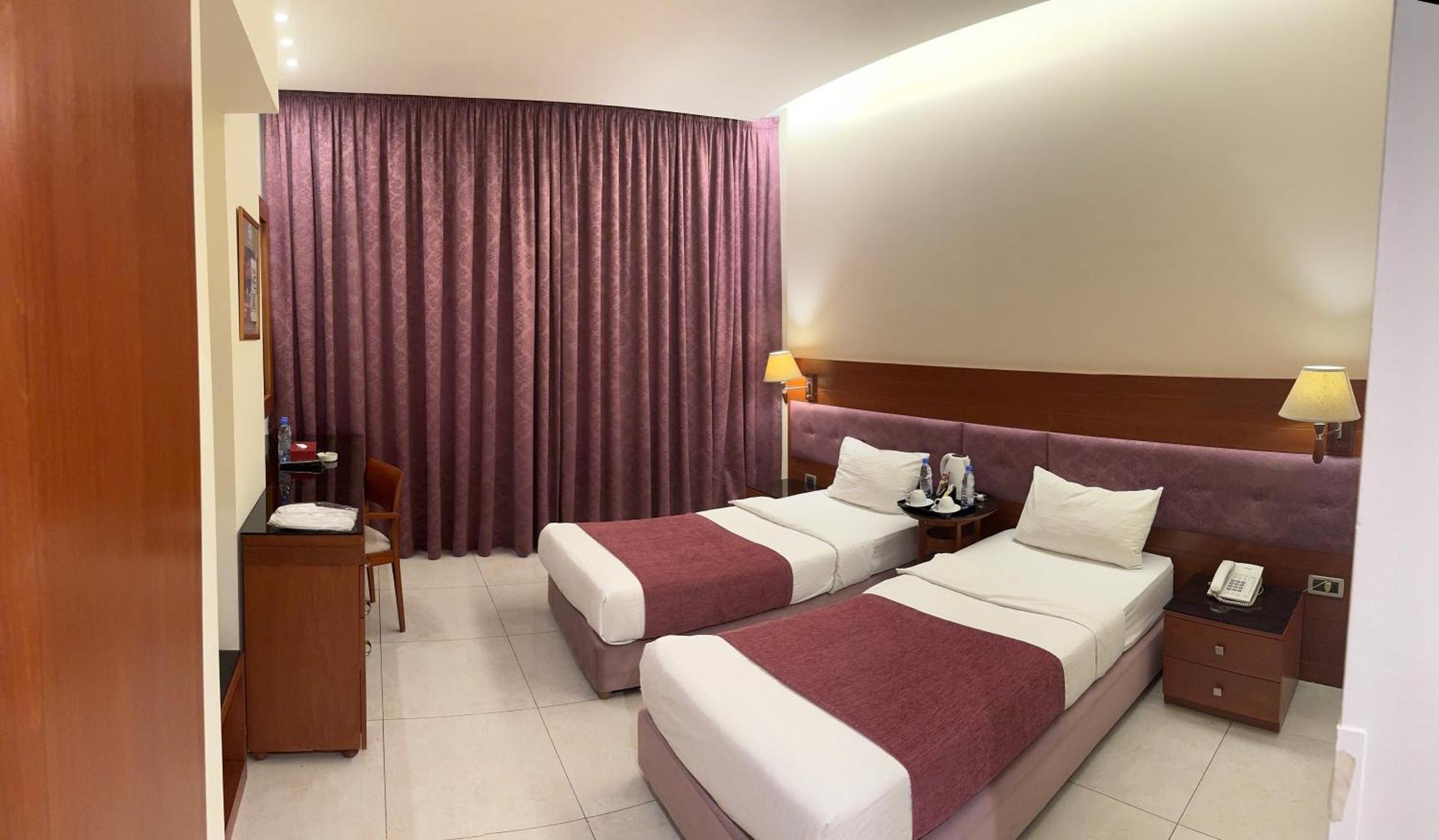 Duroy Hotel By Beverly Beirut Bagian luar foto